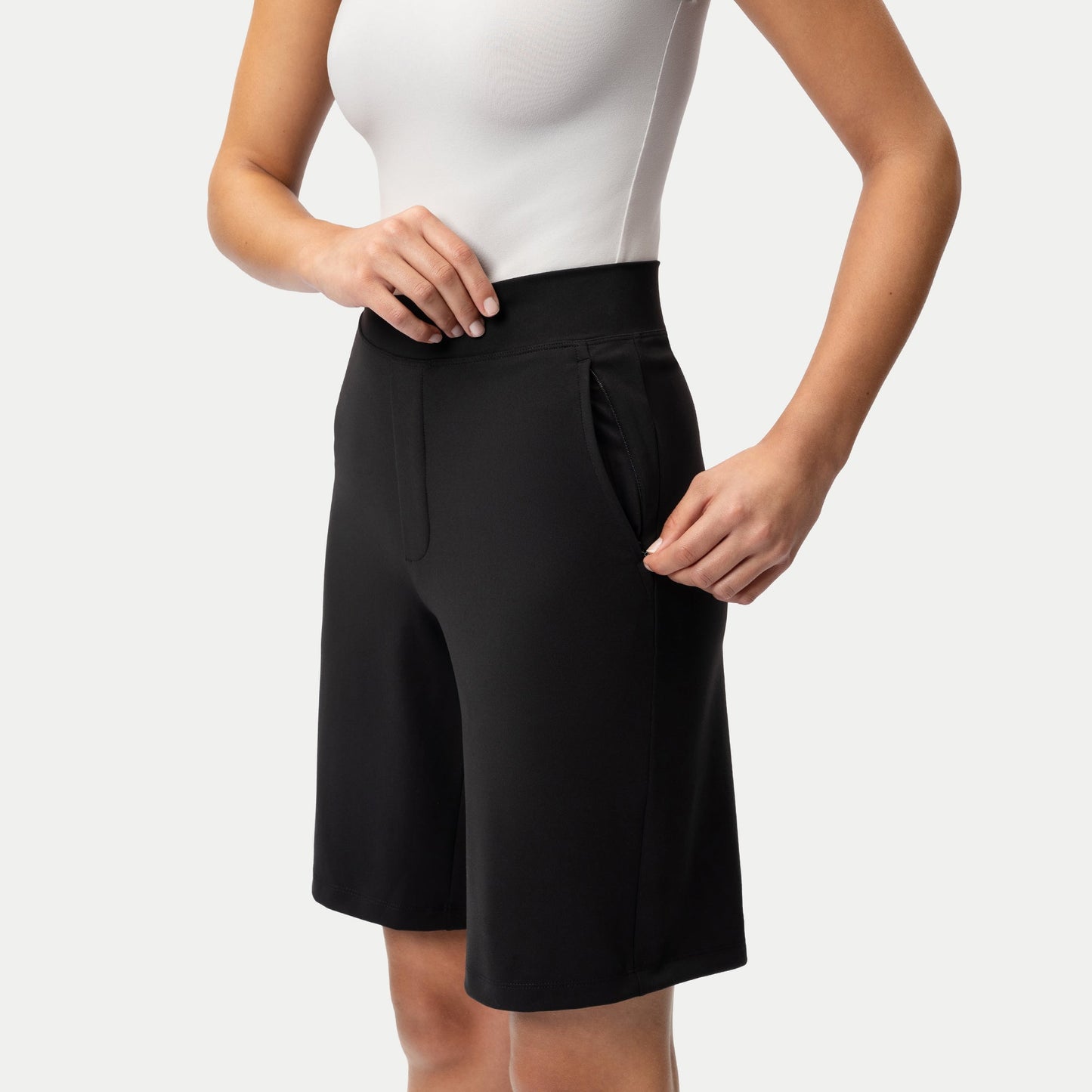 Asana Shorts