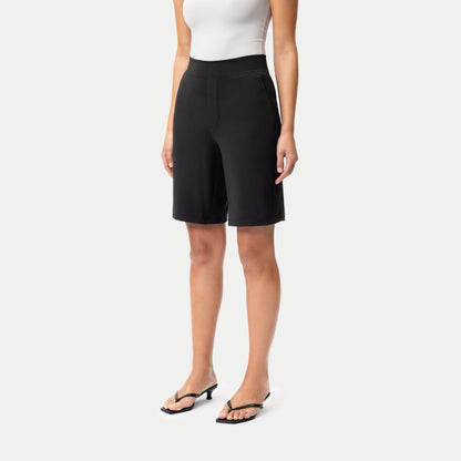 Asana Shorts