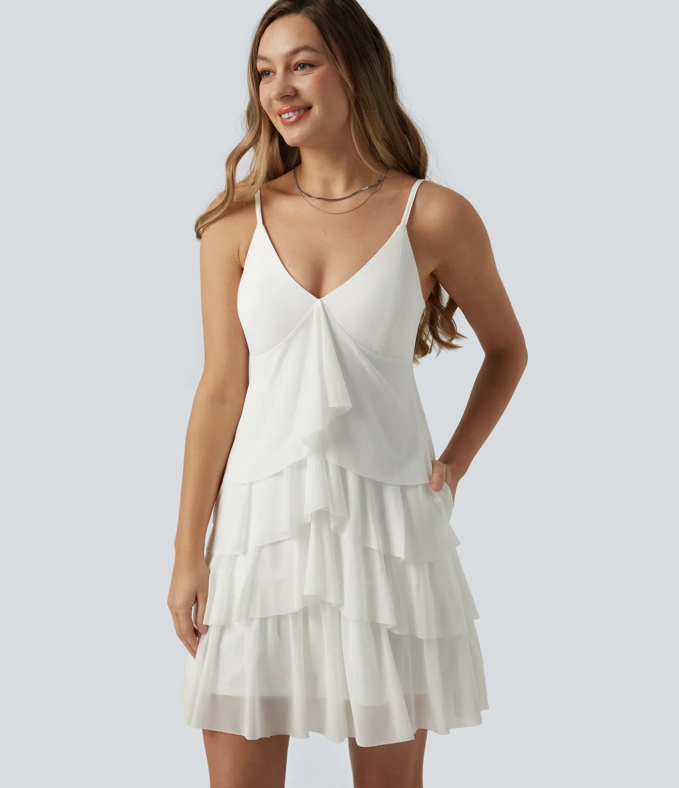 Vestido slip mini casual de capas con espalda descubierta cruzada, sobrecapa de malla, sujetador integrado y bolsillos