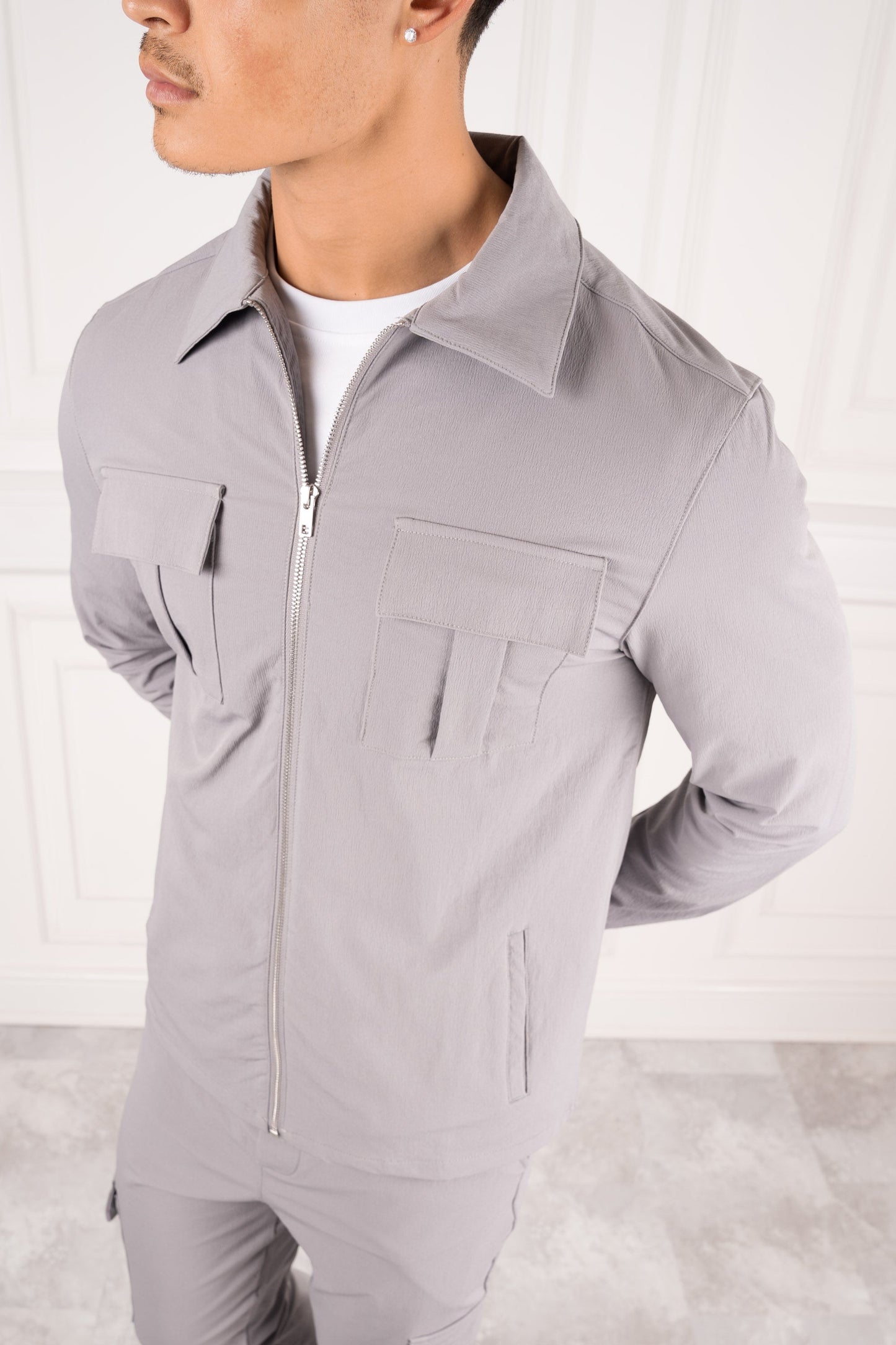 Chaqueta utilitaria Premium Cargo - Gris claro