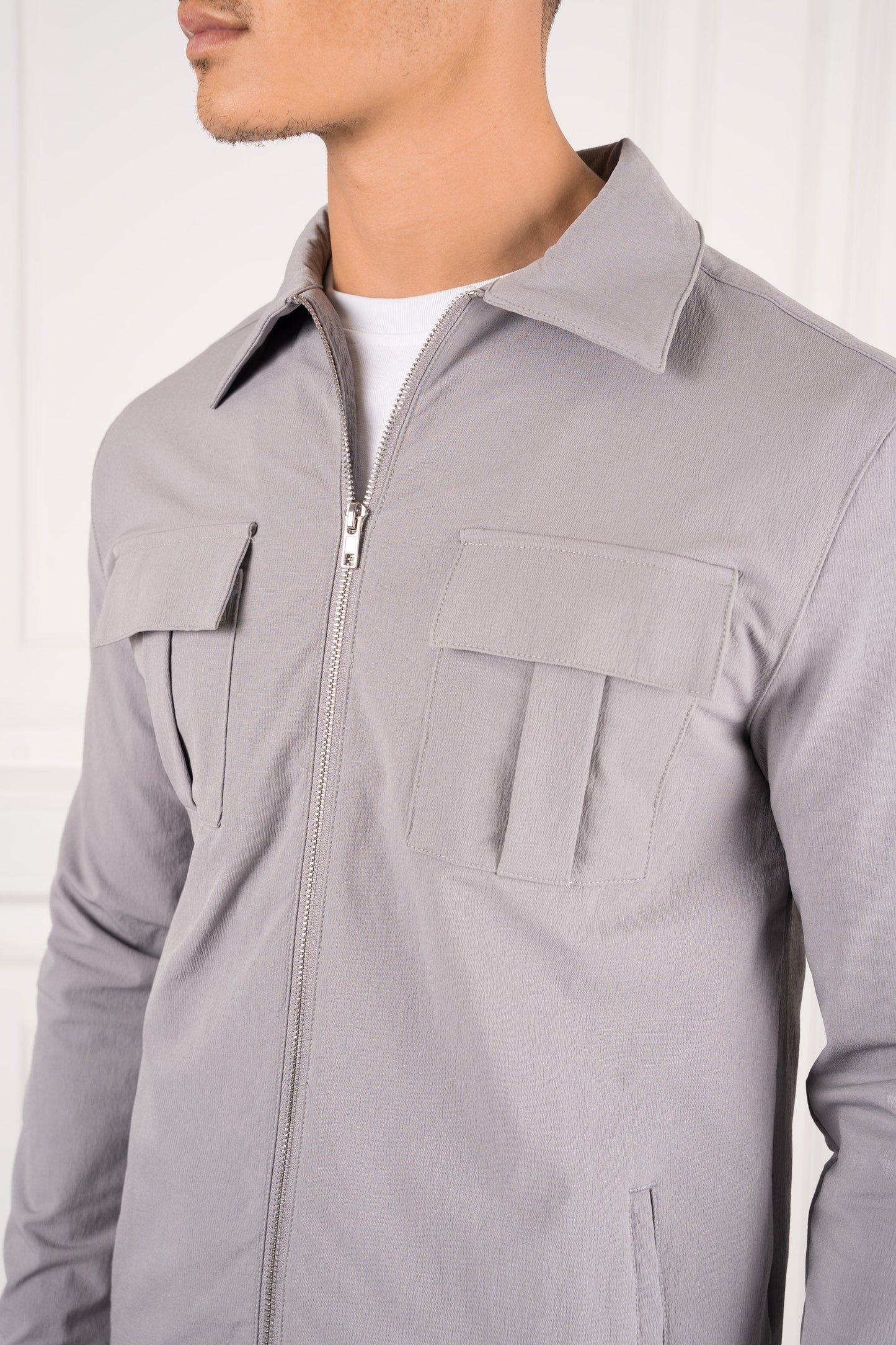 Chaqueta utilitaria Premium Cargo - Gris claro