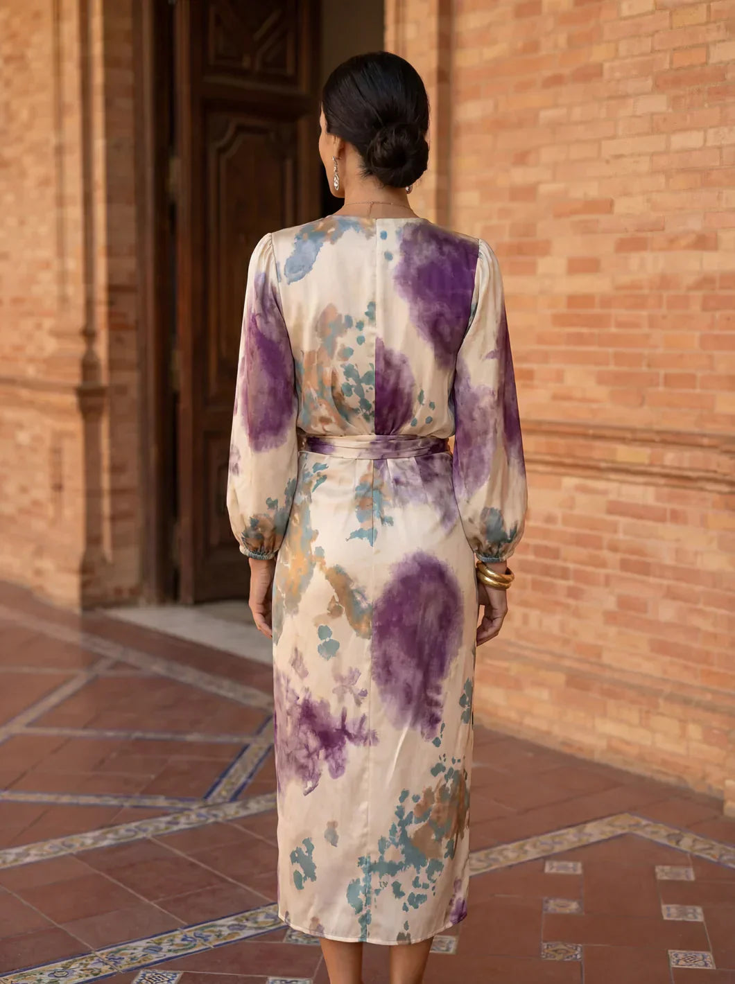 Valeria| Elegante vestido con cuello en V