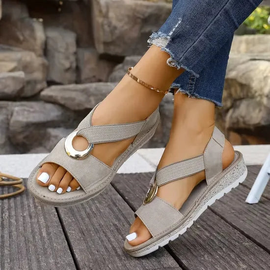 Sandalias de mujer: cómodas con un diseño elegante.